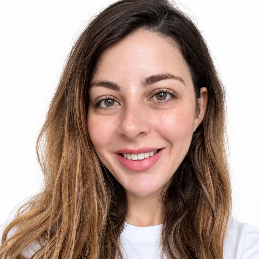 Alejandra Martino, Founder, Consultant and Strategy Director at NewAgenZ
